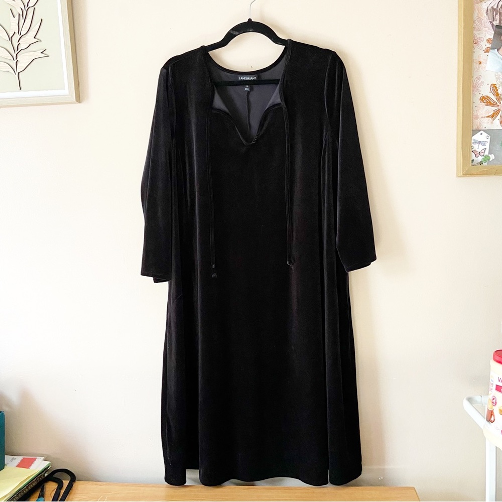 Lane Bryant• black velvet vneckline midi length dress 3/4 sleeve size 20